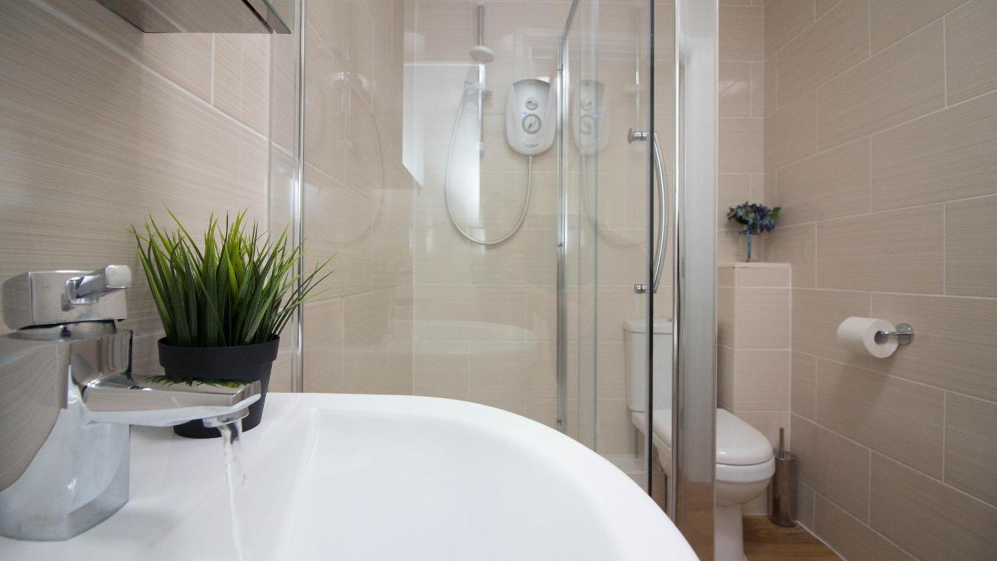 Stayzo Serviced 16 Premier Apartment